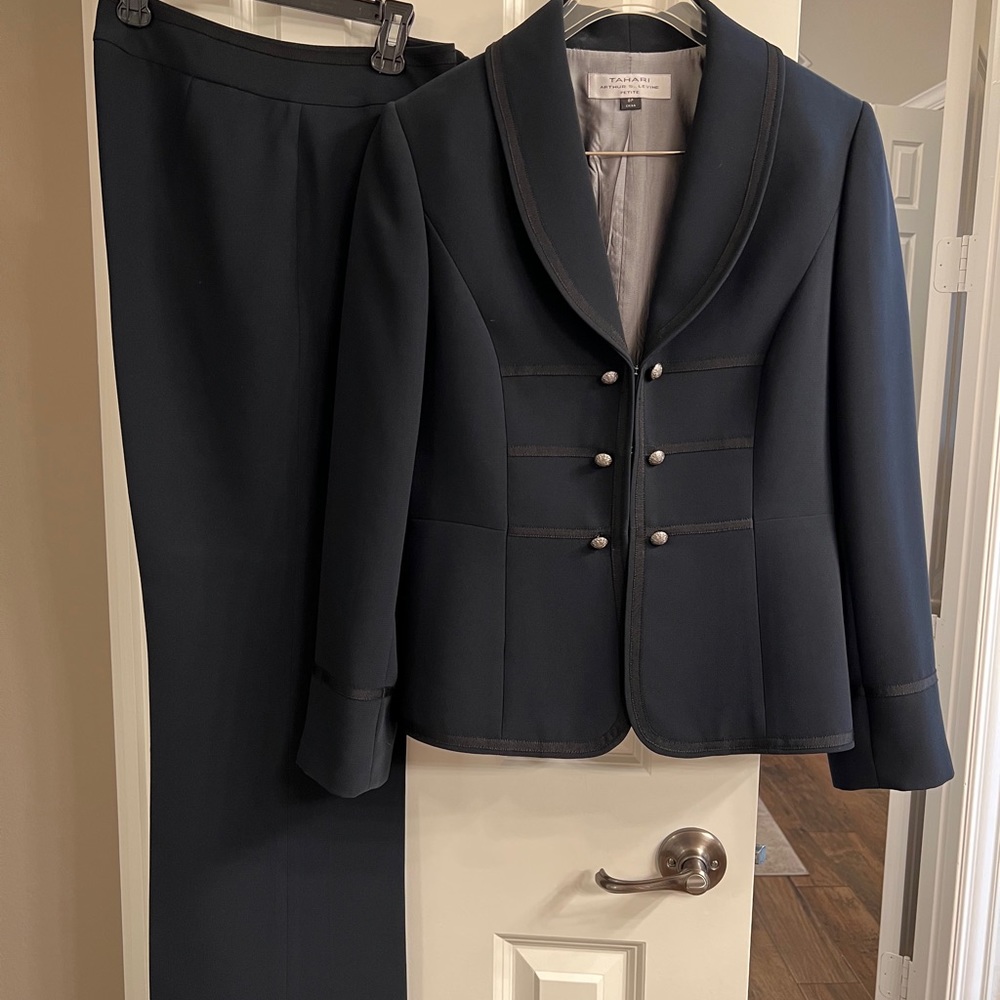 Women Suit